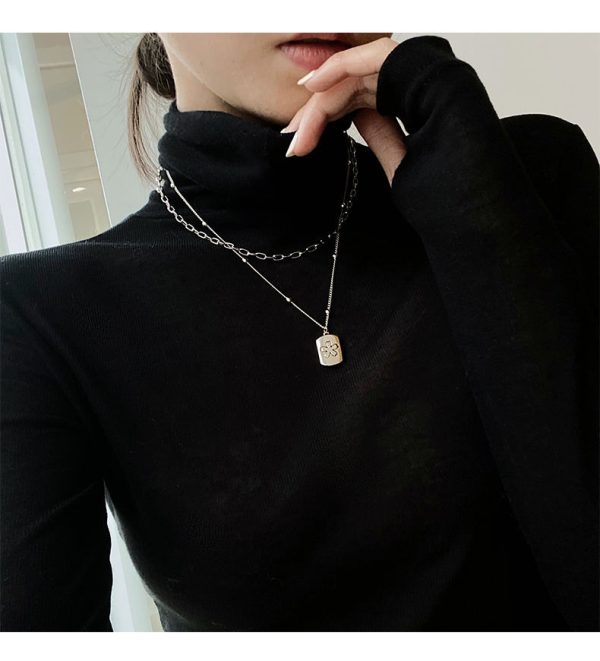 Long light luxury flower engraved pendant sweater chain necklace - Image 2