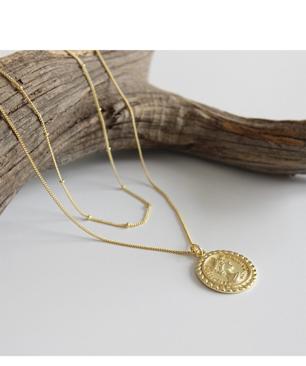 Elizabeth queen Coin pendant necklace - Image 3